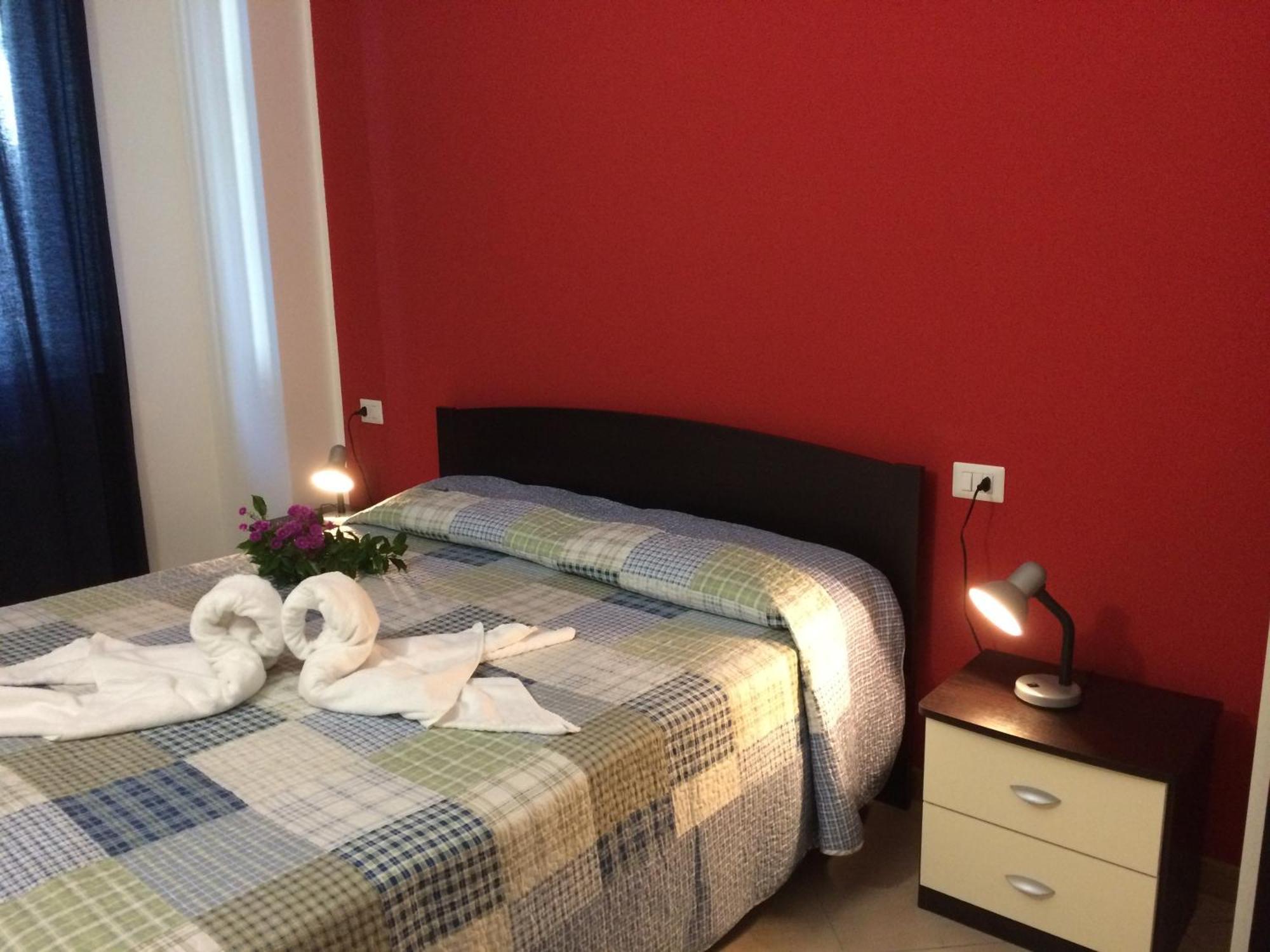 Residence Le Azalee & Spa Vercana Pokój zdjęcie