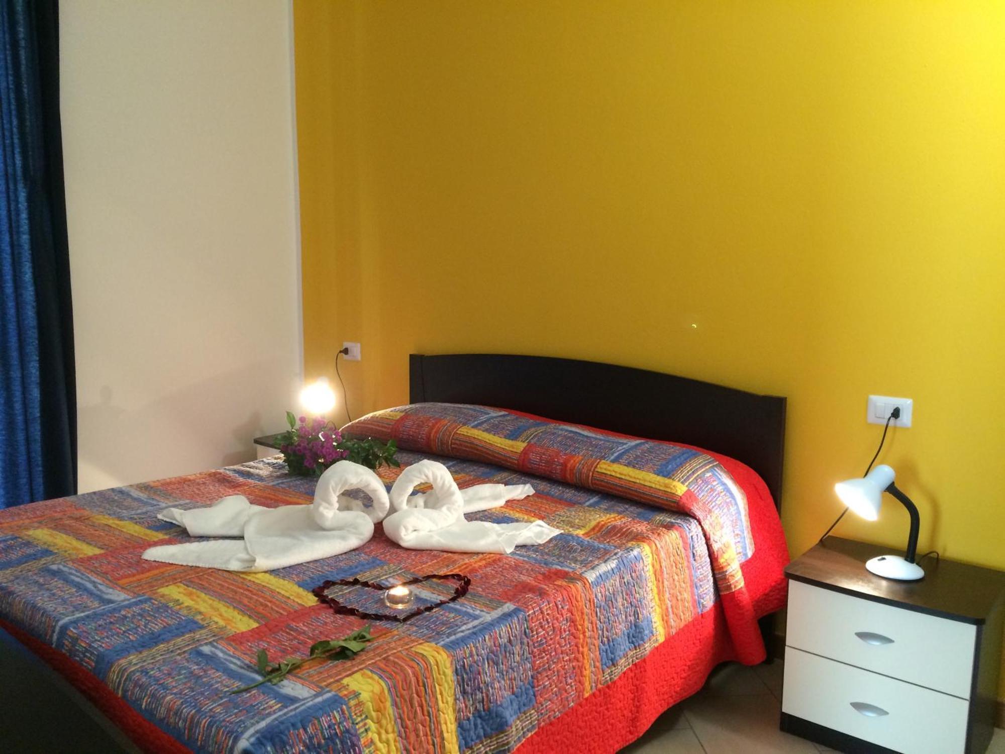 Residence Le Azalee & Spa Vercana Pokój zdjęcie