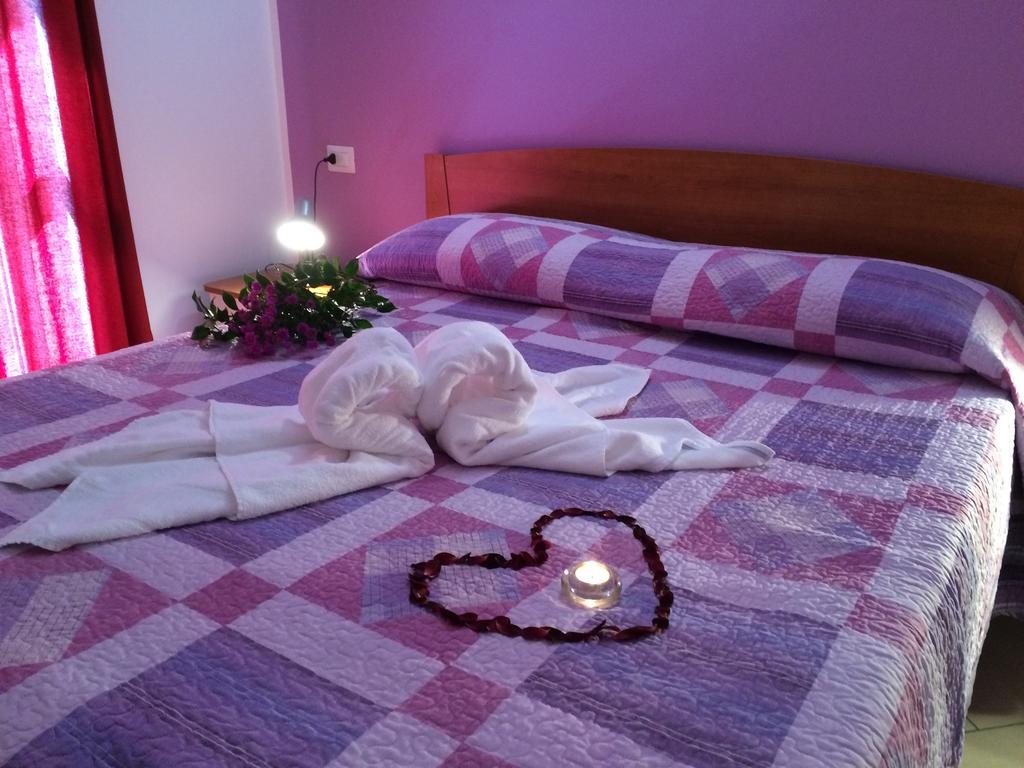 Residence Le Azalee & Spa Vercana Pokój zdjęcie