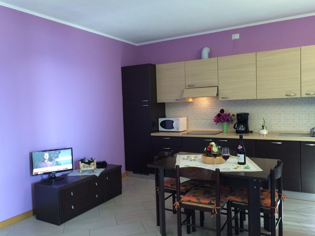 Residence Le Azalee & Spa Vercana Pokój zdjęcie